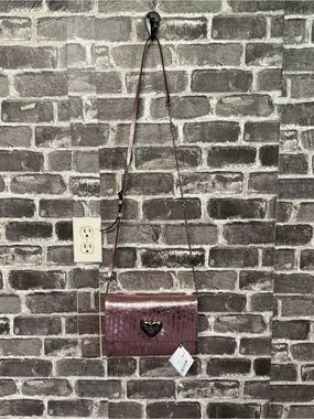 NWT Kurt Geiger Kensington Love Duet Embossed Leather Crossbody purse Pink